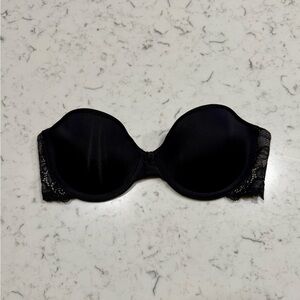 Elegant Black Lace Strapless Bra